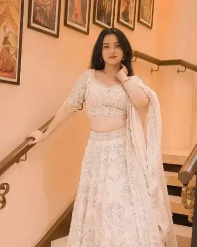 Escort Service In Pratapgarh
